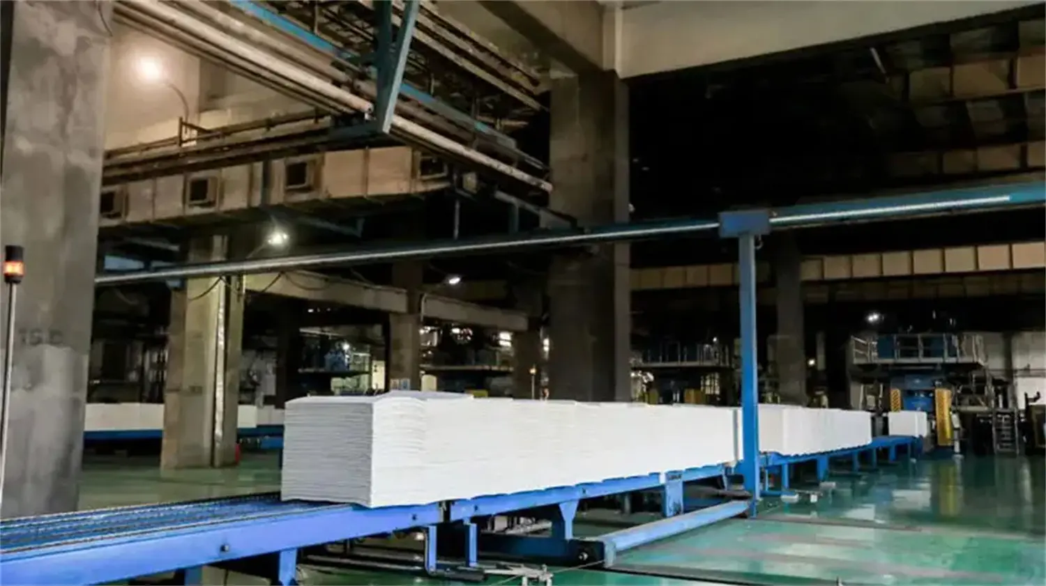 Walk into the App Pulp Mill and See How the Tree Becomes Pulp (7).webp