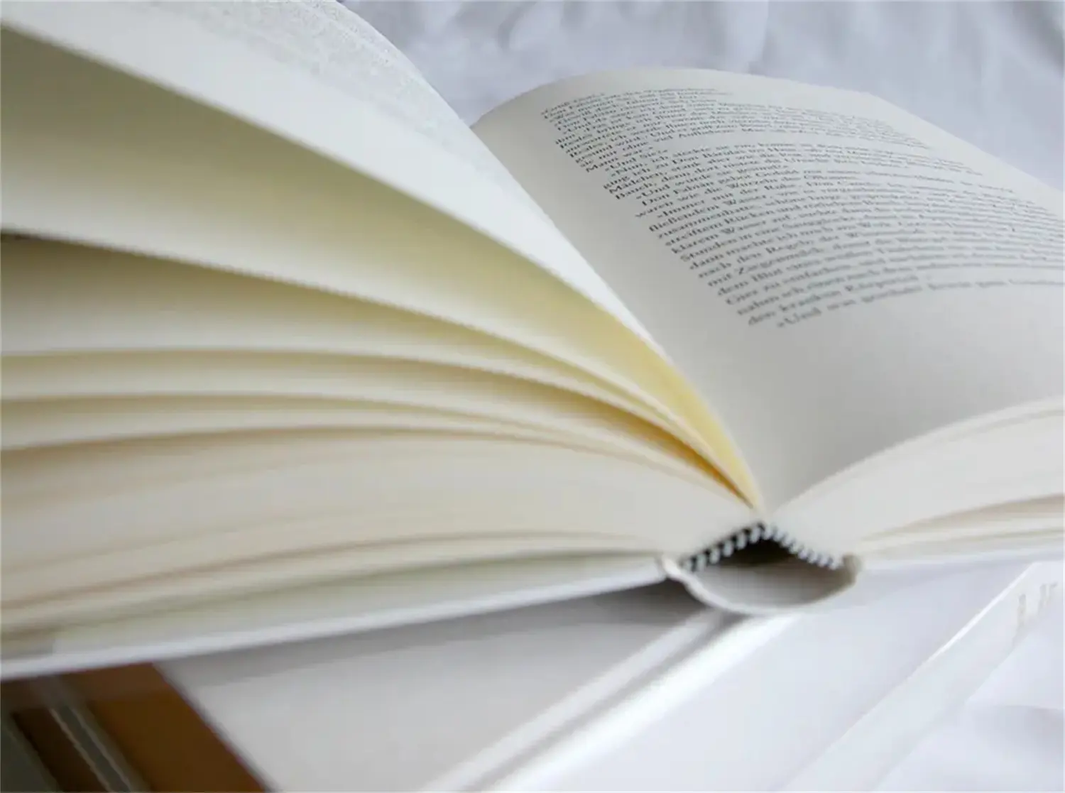 The Hazard of Whitening Fluorescent Agent (2).webp